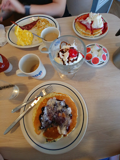 Shopping Mall «Town & Country Shopping Center», reviews and photos, 2615 N Kansas Expy, Springfield, MO 65803, USA