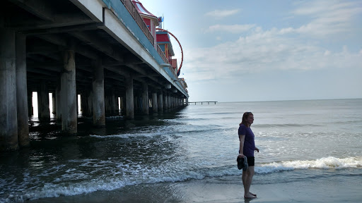 Amusement Park «Galveston Island Historic Pleasure Pier», reviews and photos, 2501 Seawall Blvd, Galveston, TX 77550, USA