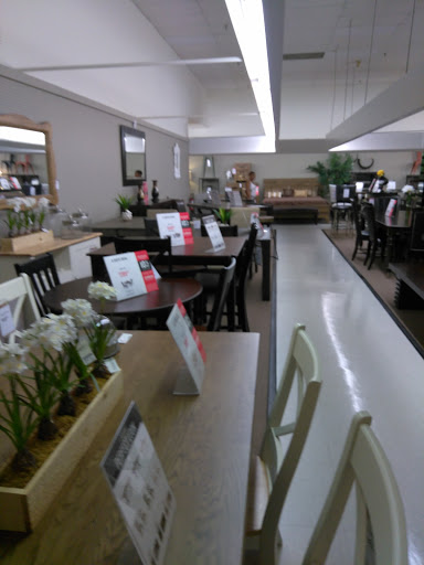 Furniture Store «Value City Furniture», reviews and photos, 9070 Dixie Hwy, Louisville, KY 40258, USA