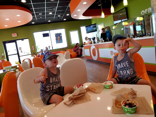 Frozen Yogurt Shop «Orange Leaf Frozen Yogurt», reviews and photos, 1350 NW 18th St, Ankeny, IA 50023, USA