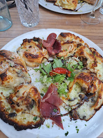 Pizza du Pizzeria L'Echauguette à Domfront en Poiraie - n°14