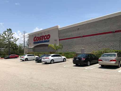 Warehouse store «Costco Wholesale», reviews and photos, 10088 Gulf Center Dr, Fort Myers, FL 33913, USA