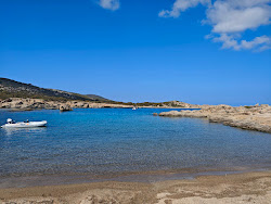 Foto von Amphitheatre Bay mit eine gerade küstenlinie