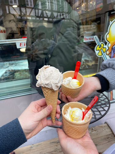 Eiscafé Cortina Tübingen - Sarnen