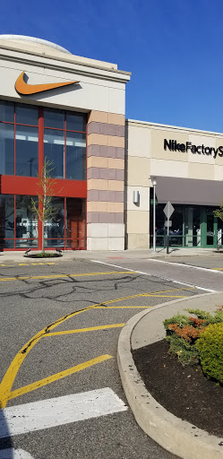 Sporting Goods Store «Nike Factory Store», reviews and photos, 810 Bergen Town Center #37, Paramus, NJ 07652, USA