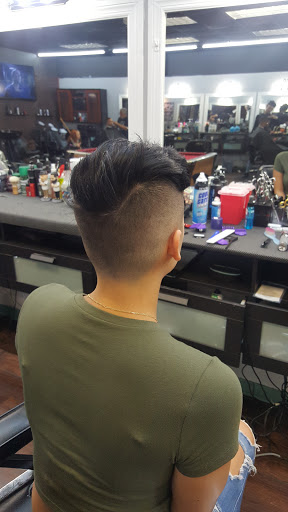 Barber Shop «Flashlight Barber Shop», reviews and photos, 200 Towne Center Cir, Sanford, FL 32771, USA