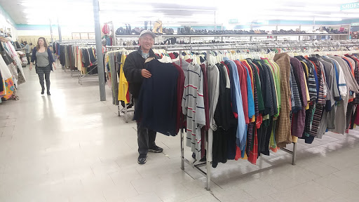 Thrift Store «Value Village Thrift Store», reviews and photos, 4451 Central Ave, Charlotte, NC 28205, USA