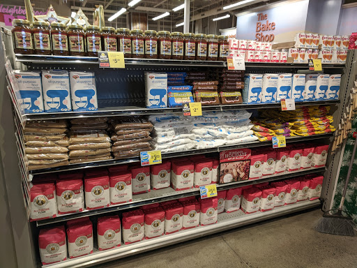 Grocery Store «Hannaford Supermarket», reviews and photos, 1127 North Ave Suite 11, Burlington, VT 05408, USA