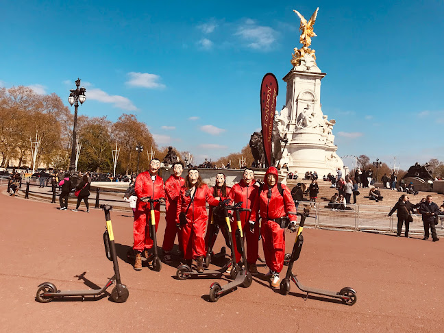 Reviews of Yellow scooter in London - Travel Agency