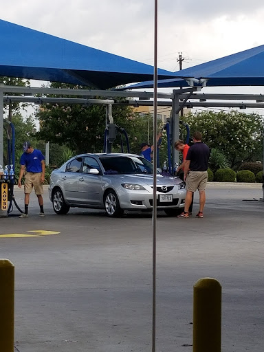 Car Wash «Mr. Clean Car Wash & Oil Change - Round Rock», reviews and photos, 2301 S Interstate 35, Round Rock, TX 78664, USA