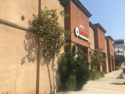 Pet Groomer «Pupazzo Dog Grooming Xprss & Pet Supplies», reviews and photos, 2080 E Pacific Coast Hwy, Long Beach, CA 90804, USA