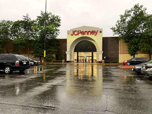 Shopping Mall «Holyoke Mall», reviews and photos, 50 Holyoke St, Holyoke, MA 01040, USA