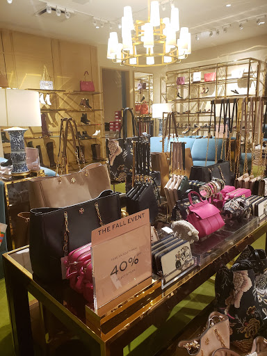 Shopping Mall «The Outlet Shoppes of the Bluegrass», reviews and photos, 1155 Buck Creek Rd, Simpsonville, KY 40067, USA