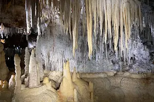 Clamouse cave image