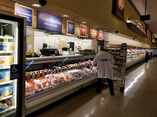 Grocery Store «Safeway», reviews and photos, 21401 Pacific Hwy S, Des Moines, WA 98198, USA