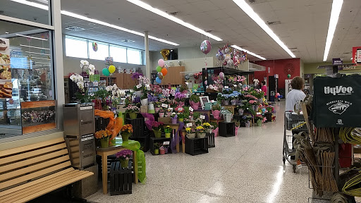 Supermarket «Hy-Vee», reviews and photos, 500 37th St NW, Rochester, MN 55901, USA