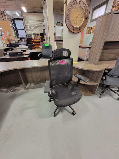 Used Office Furniture Store «City Liquidators: Used Office Furniture», reviews and photos, 830 SE 3rd Ave, Portland, OR 97214, USA