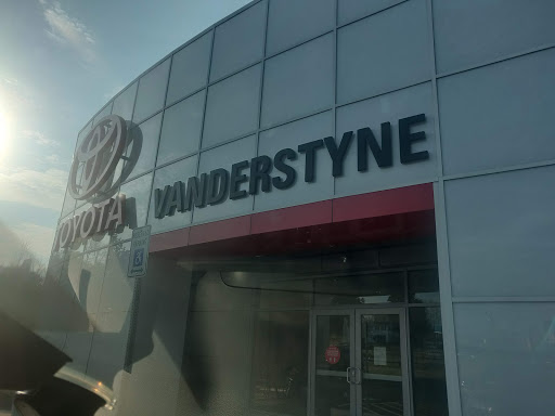 Car Dealer «Vanderstyne Toyota», reviews and photos, 4374 W Ridge Rd, Rochester, NY 14626, USA