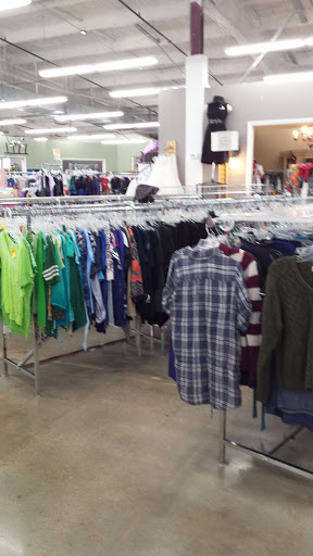 Thrift Store «Hillcrest Thrift Shop- Platte City», reviews and photos, 1305 Branch St, Platte City, MO 64079, USA