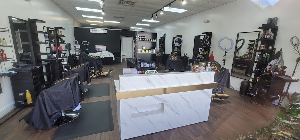 Anthony Ferrer Barber shop 34711