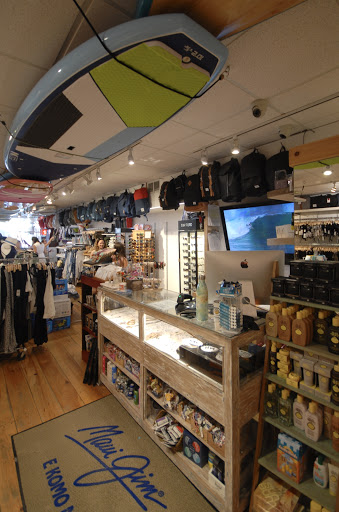 Sporting Goods Store «Flying Point Surf Boutique», reviews and photos, 34 Main St, Sag Harbor, NY 11963, USA