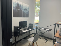 Iman's Music Studio - Photo 6 - Car repair in Pasadena, CA, Glendale