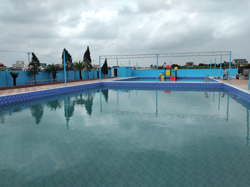 Bể bơi Phú Quý