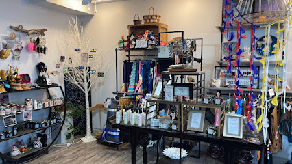 Indigenous Artisan Gift Shop & Gallery by Twig & Squirrel