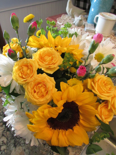 Florist «Town & Country Gardens Geneva», reviews and photos, 216 W State St, Geneva, IL 60134, USA