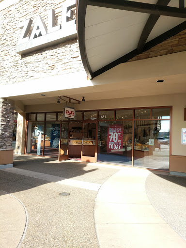 Jewelry Store «Zales - The Diamond Store», reviews and photos, 1001 N Arney Rd #83, Woodburn, OR 97071, USA