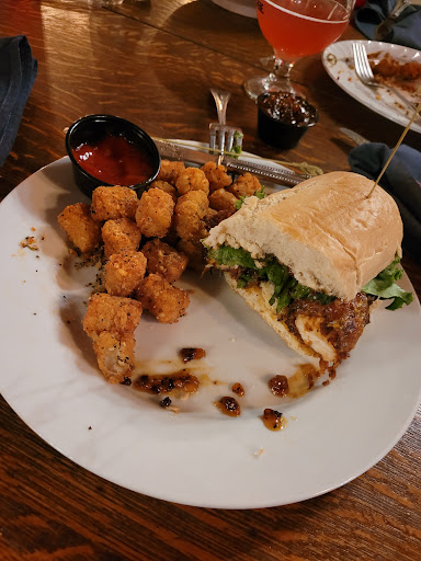 Brewpub «Elm Street Brewing Company», reviews and photos, 519 N Elm St, Muncie, IN 47305, USA