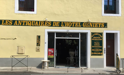 Les Antiquaires de l'Hotel Genieys à Pézenas