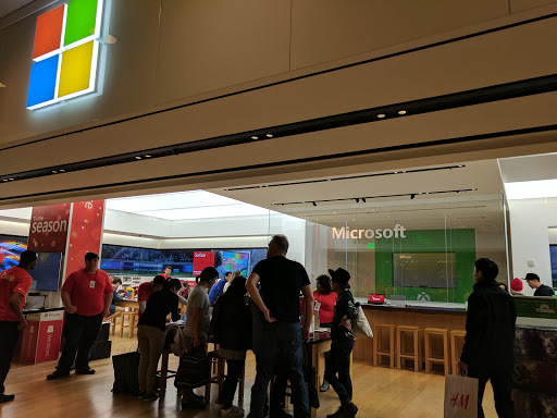 Computer Store «Microsoft Store - Westfield San Francisco Centre», reviews and photos, 845 Market St #257, San Francisco, CA 94103, USA
