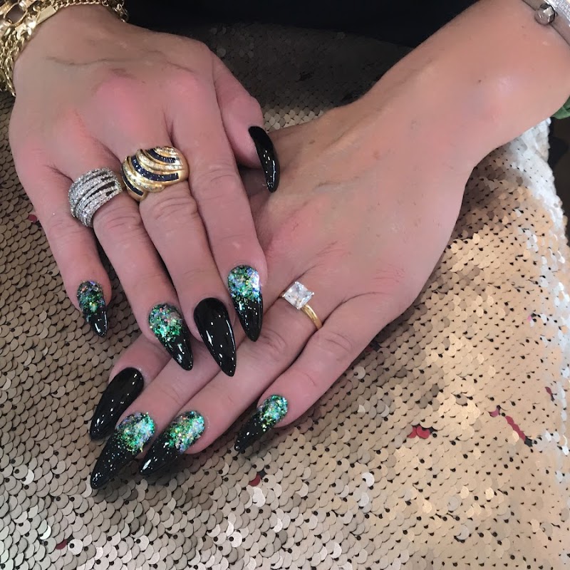 Jewel Nails & Beauty