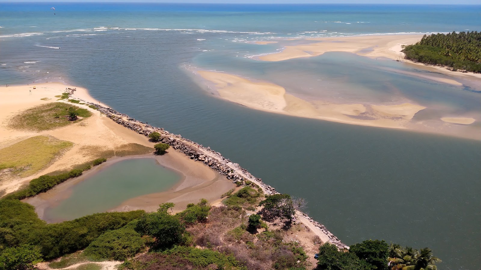 Photo de Praia de Barra de Jangada zone des équipements
