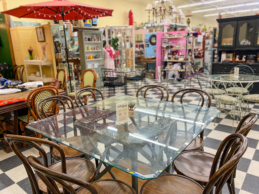 Antique Store «Craftiques Mall - NW Military», reviews and photos, 2375 NW Military Hwy, San Antonio, TX 78231, USA