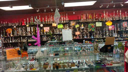 Vaporizer Store «Payless Tobacco and Vape Shop - Smoke & Pipe Shop - Kratom Shop», reviews and photos, 6385 Wadsworth Blvd, Arvada, CO 80003, USA