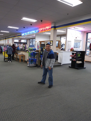 Shoe Store «GB Shoes», reviews and photos, 1290 S Pleasantburg Dr, Greenville, SC 29605, USA