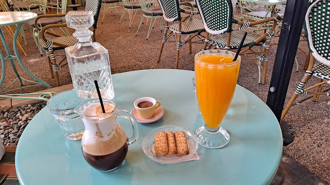 Ludost bar - Καφετέρια