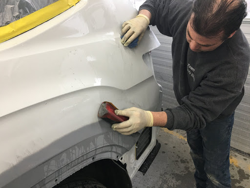 Auto Body Shop «Town Line Body Shop, Inc.», reviews and photos, 781 Main St, Monroe, CT 06468, USA