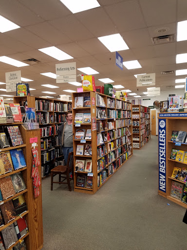 Book Store «Half Price Books», reviews and photos, 8211 Arbor Square Dr, Mason, OH 45040, USA