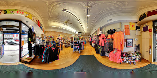 Sporting Goods Store «Geneva Running Outfitters», reviews and photos, 221 W State St, Geneva, IL 60134, USA