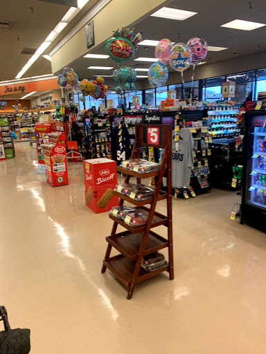Grocery Store «Jewel-Osco», reviews and photos, 1501 S Lake St, Mundelein, IL 60060, USA
