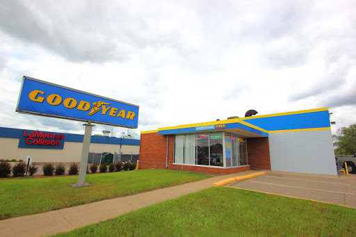 Auto Repair Shop «Goodyear Bloomington Auto, Tire & Glass», reviews and photos, 9331 E Bloomington Fwy, Bloomington, MN 55420, USA