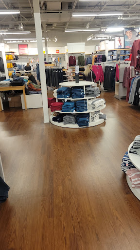 Clothing Store «Gap Outlet», reviews and photos, 1000 PA-611, Tannersville, PA 18372, USA