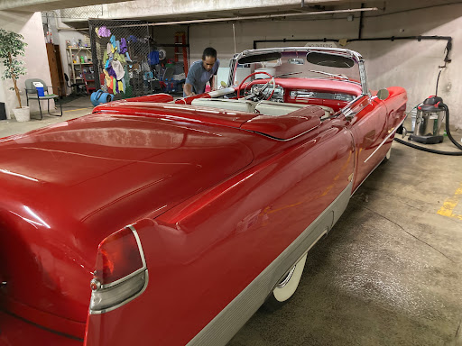 Complete Auto Wash & Wax en St. Louis