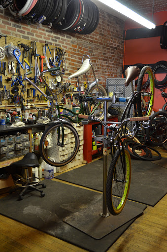 Bicycle Store «Ichi Bike», reviews and photos, 311 E Walnut St, Des Moines, IA 50309, USA