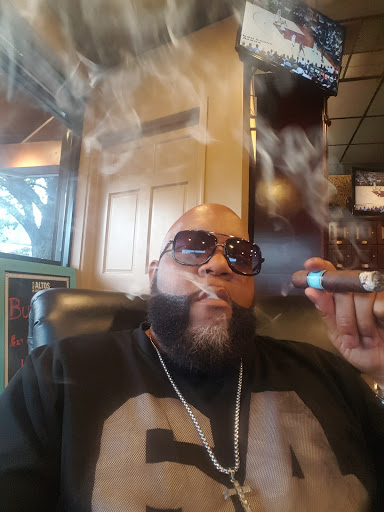 Tobacco Shop «Sikar cigar Lounge & Bar», reviews and photos, 1624 Delaware Ave, Wilmington, DE 19806, USA