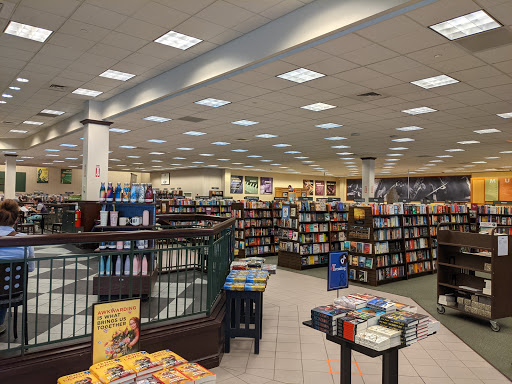 Book Store «Barnes & Noble Booksellers Moorestown», reviews and photos, 1311 Nixon Dr, Moorestown, NJ 08057, USA