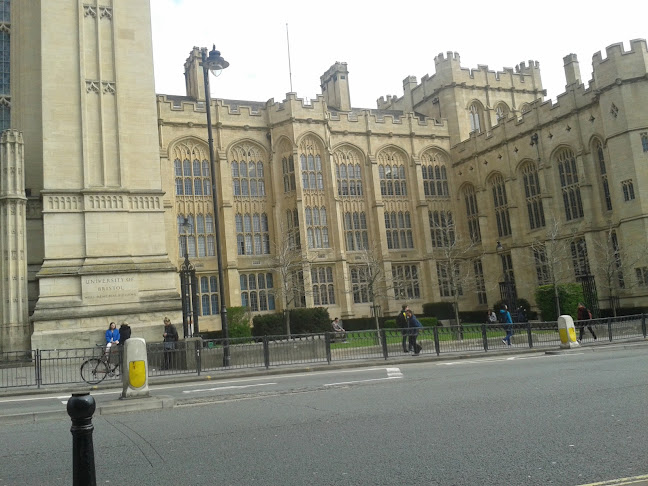 University of Bristol Law School - University